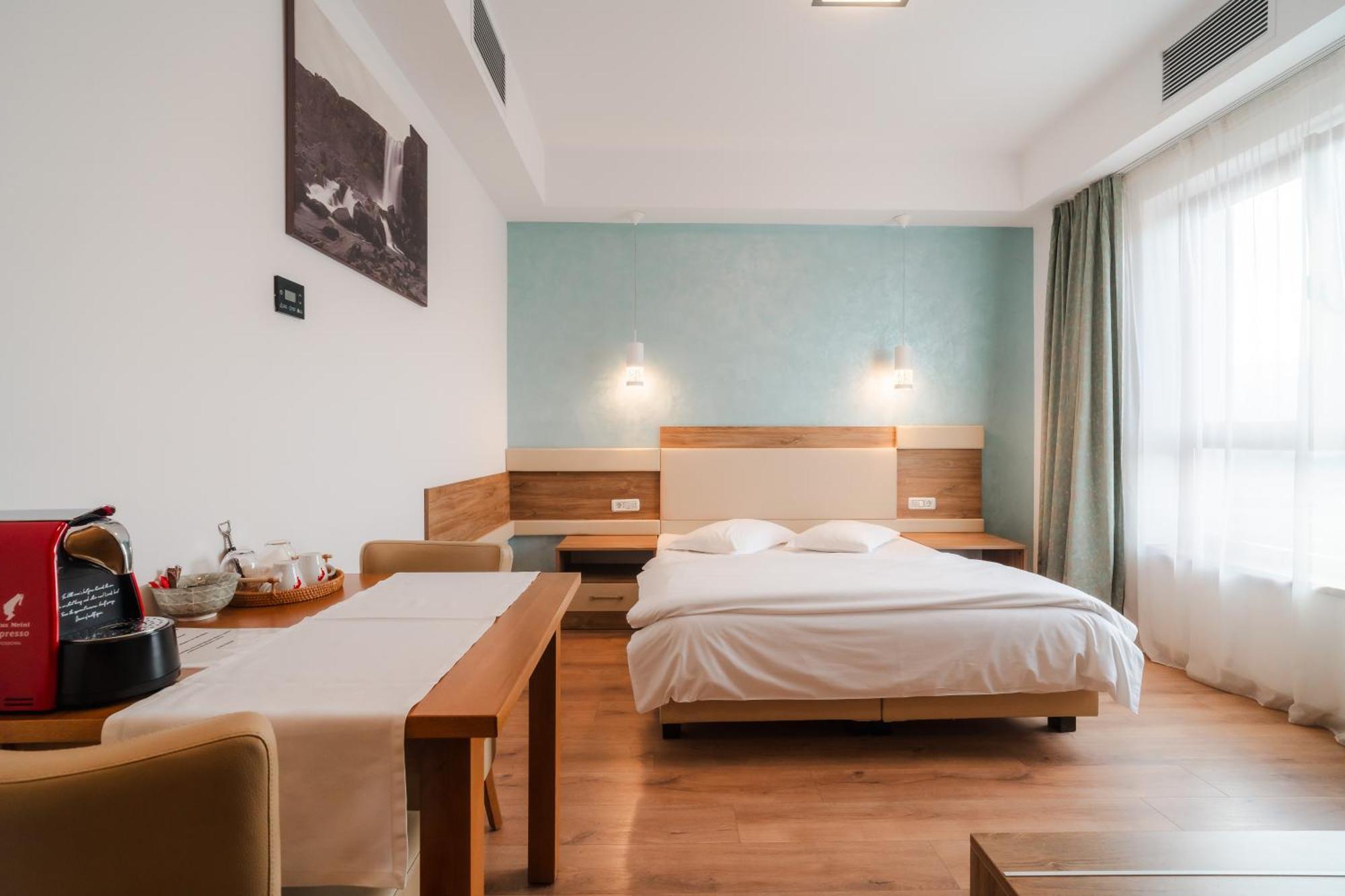 Tci Social Club Hotell Cluj-Napoca Exteriör bild